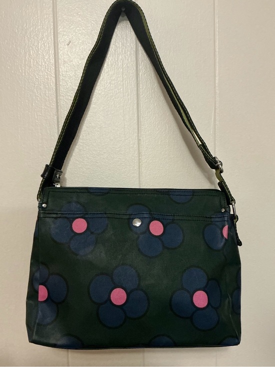 Orla Kiely | Bags | A Rare Htf Orla Kiely Fielder Crossbody Floral ...